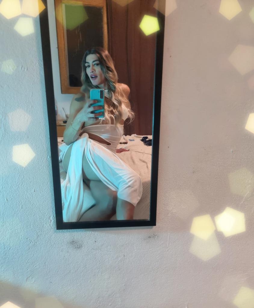 614220589: Travesti en Málaga