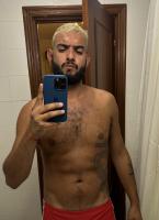 643913426: Chico busca chica en Sevilla