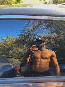 643868997: Chico busca chica en Murcia