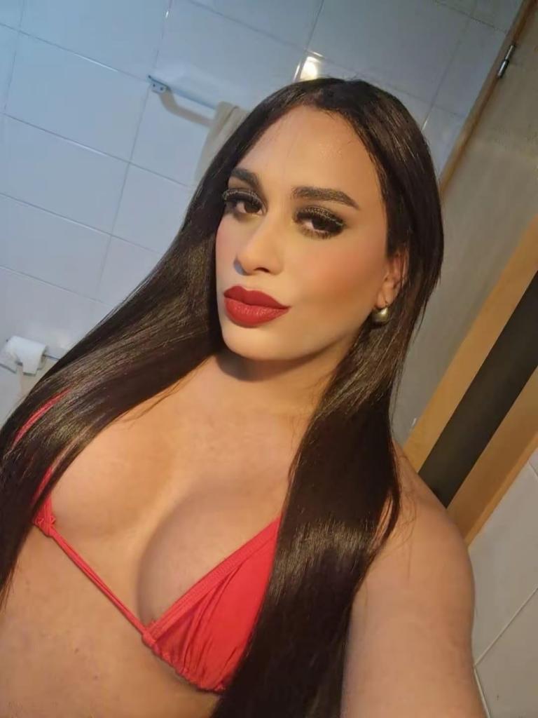 611275347: Transexual en Cantabria