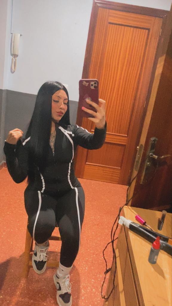 612207802: Chica busca chico en Murcia