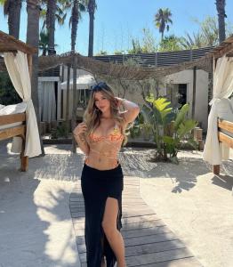 613910289: Chica busca chico en Málaga