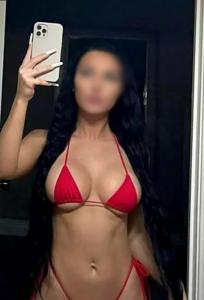 613834642: Chica busca chico en La Coruña