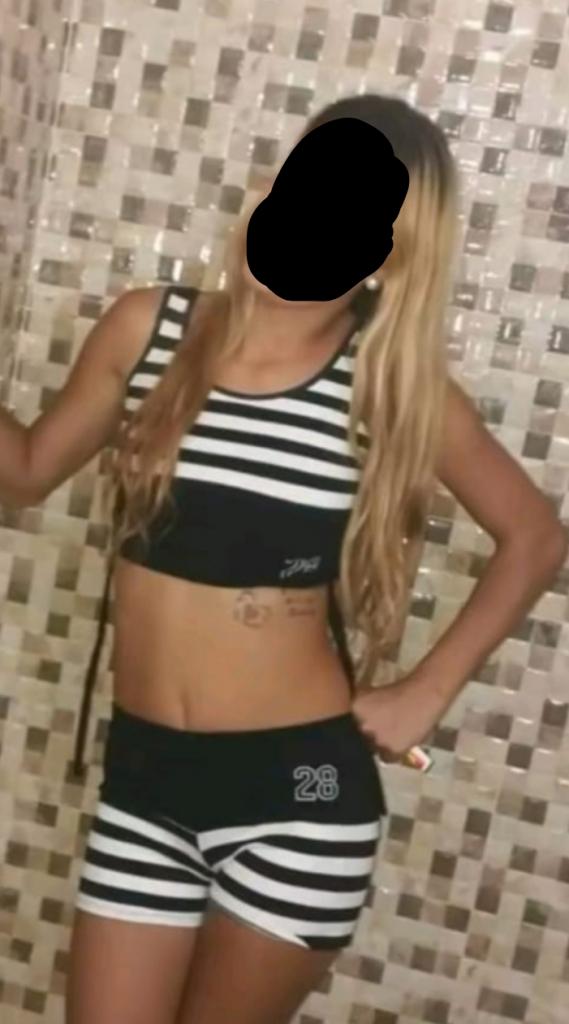 664248015: Chica busca chico en Sevilla
