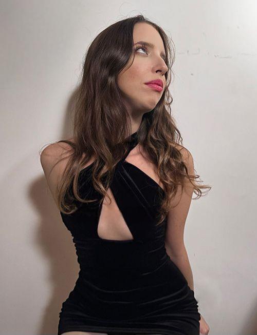 610990307: Chica busca chico en Murcia