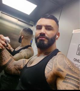 624351648: Chico busca chica en Barcelona