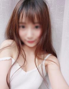 670695166: Chica busca chico en Madrid