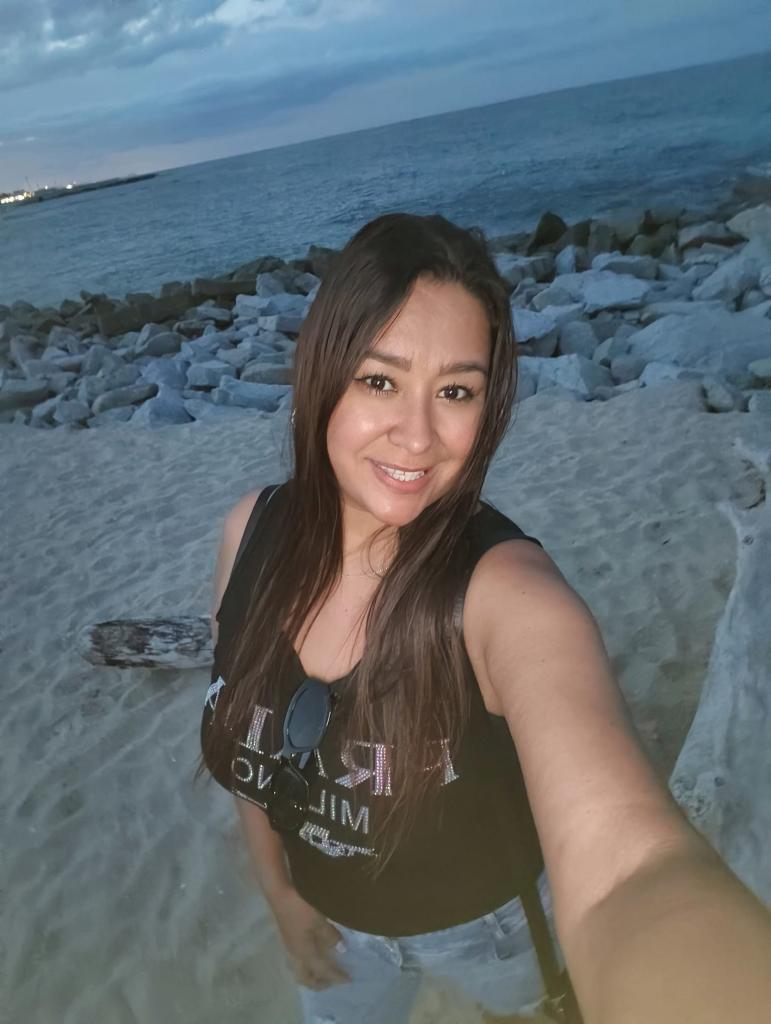 613609525: Chica busca chico en Málaga