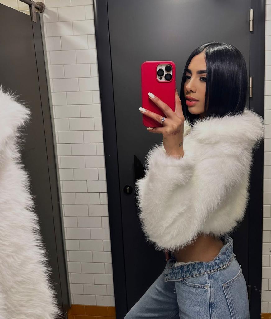 611358838: Chica busca chico en Gerona