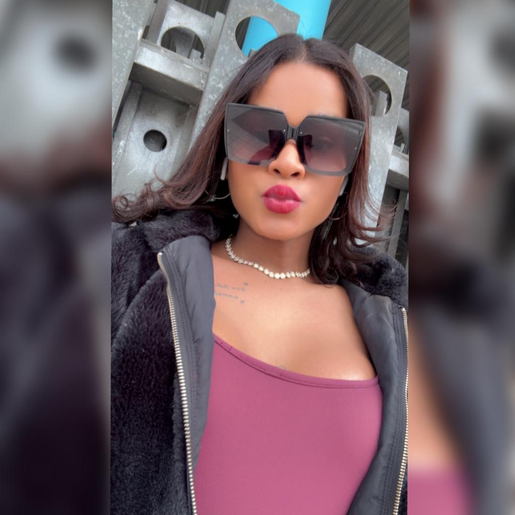 614970633: Transexual en Álava