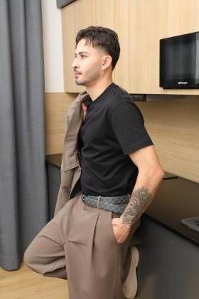 613216388: Chico busca chica en Málaga