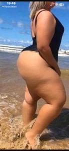 643799495: Chica busca chico en Granada