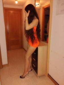 611886443: Chica busca chico en Alicante