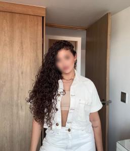 684794678: Chica busca chico en Málaga