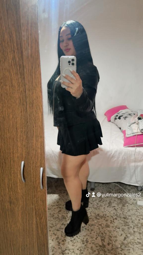 641386518: Chica busca chico en Cádiz