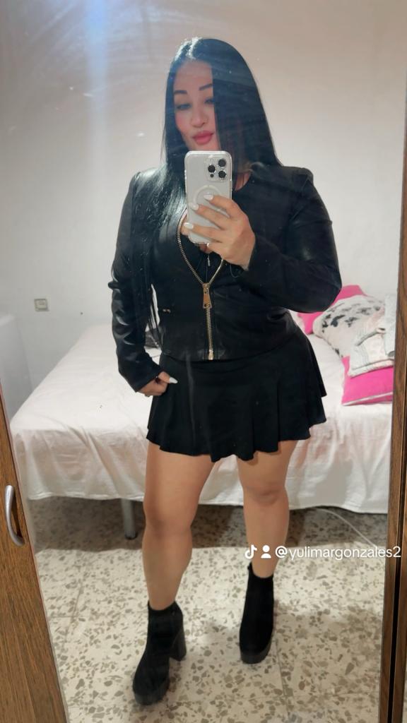 641386518: Chica busca chico en Cádiz