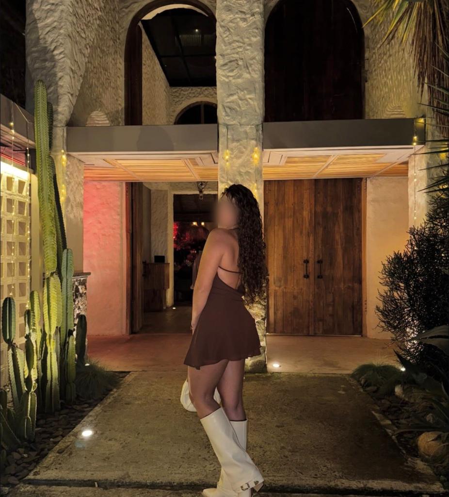 684794678: Chica busca chico en Málaga