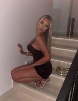 647308403: Chica busca chico en Lugo