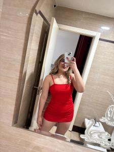 654660979: Chica busca chico en Madrid