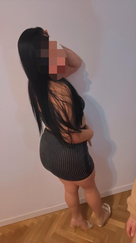 613853919: Chica busca chico en Madrid