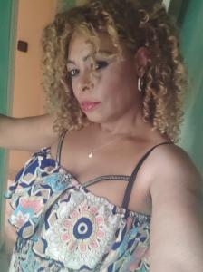 632234746: Chica busca chico en Sevilla