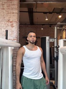 661002101: Chico busca chica en Sevilla