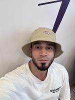 661002101: Chico busca chica en Sevilla