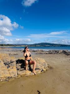 697696775: Chica busca chico en Barcelona