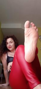 644189971: Chica busca chico en Cantabria