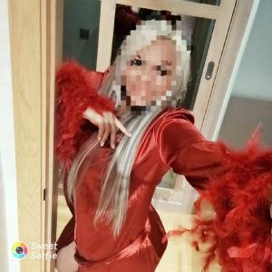 614702696: Chica busca chico en Sevilla