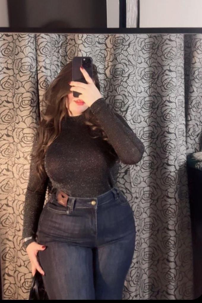 688840782: Chica busca chico en La Coruña