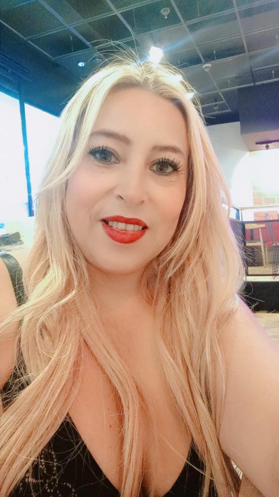 Chica busca chico en Murcia: 