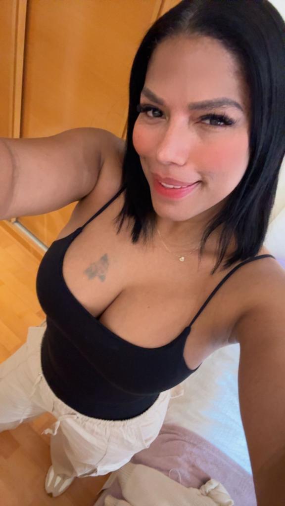 663998212: Chica busca chico en Valencia