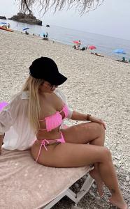 673396377: Chica busca chico en Granada