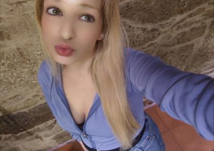 697123246: Chica busca chico en Orense