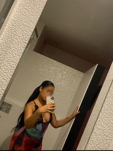 622893905: Chica busca chico en Málaga