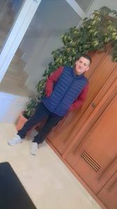 600111085: Chico busca chica en Burgos