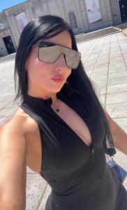 647215743: Chica busca chico en Madrid