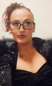 667043580: Chica busca chico en Alicante