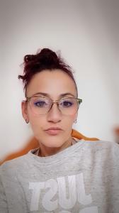 667043580: Chica busca chico en Murcia