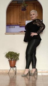 647898091: Chica busca chico en Alicante