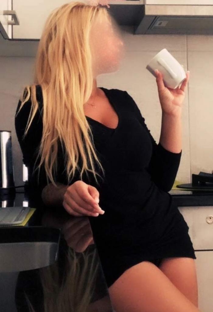 633352974: Chica busca chico en Sevilla