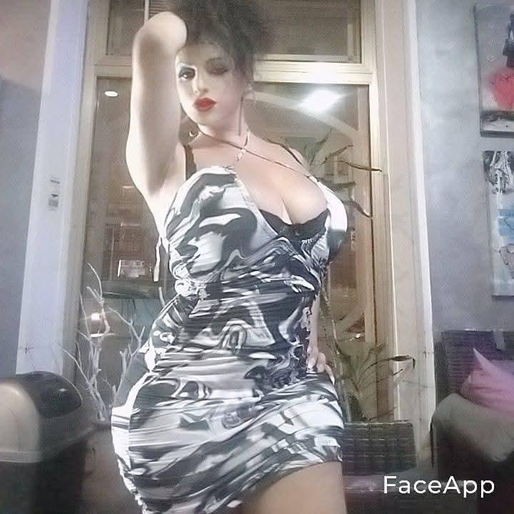 615784057: Transexual en Cantabria