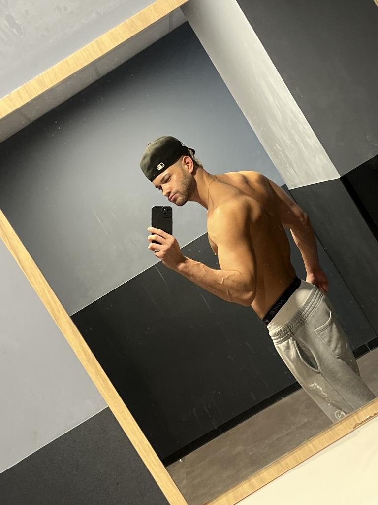 632237269: Chico busca chica en Madrid