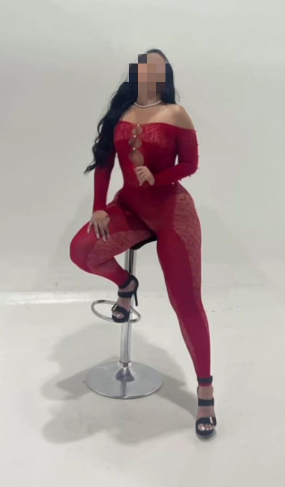 670027909: Chica busca chico en Valencia