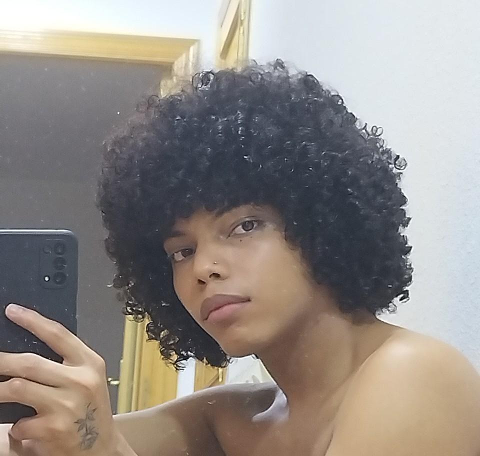 614570695: Chico busca chica en Madrid