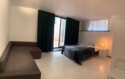 663998865:  en Barcelona