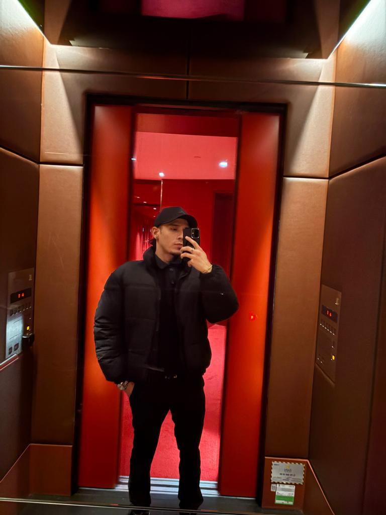 Chico busca chica en Barcelona: 