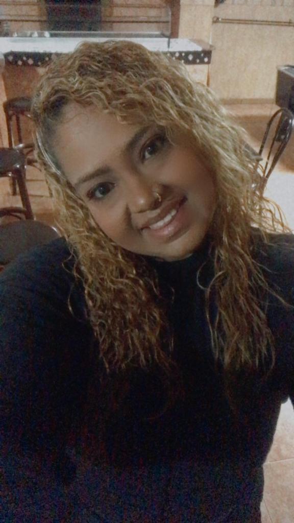 614705588: Chica busca chico en Murcia