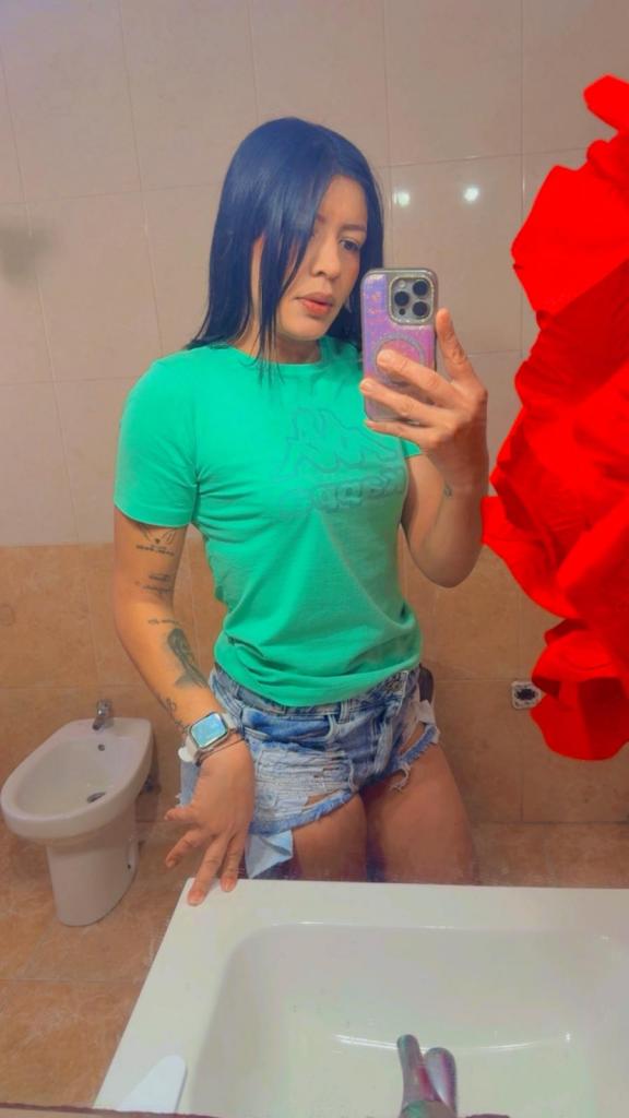 Chica busca chico en Valencia: Chica busca chico